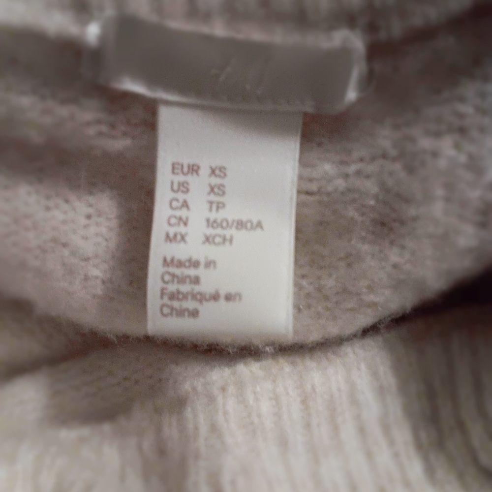 H&M Cream white off the shoulder sweater